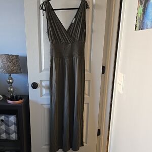 Elegant Olive Green Jumper